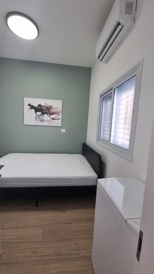Adele Apartments Нетания Екстериор снимка