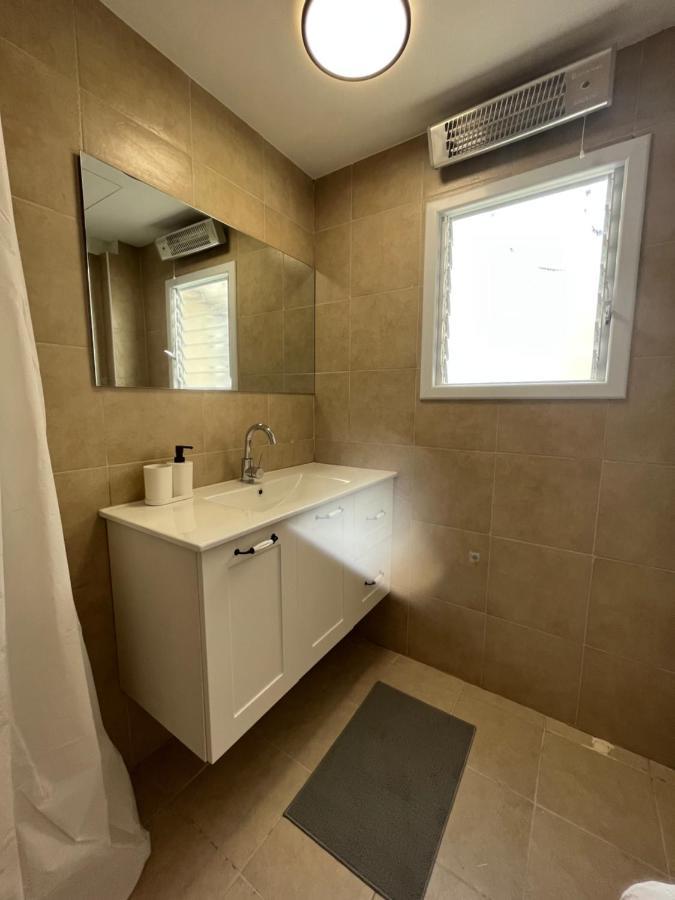 Adele Apartments Нетания Екстериор снимка