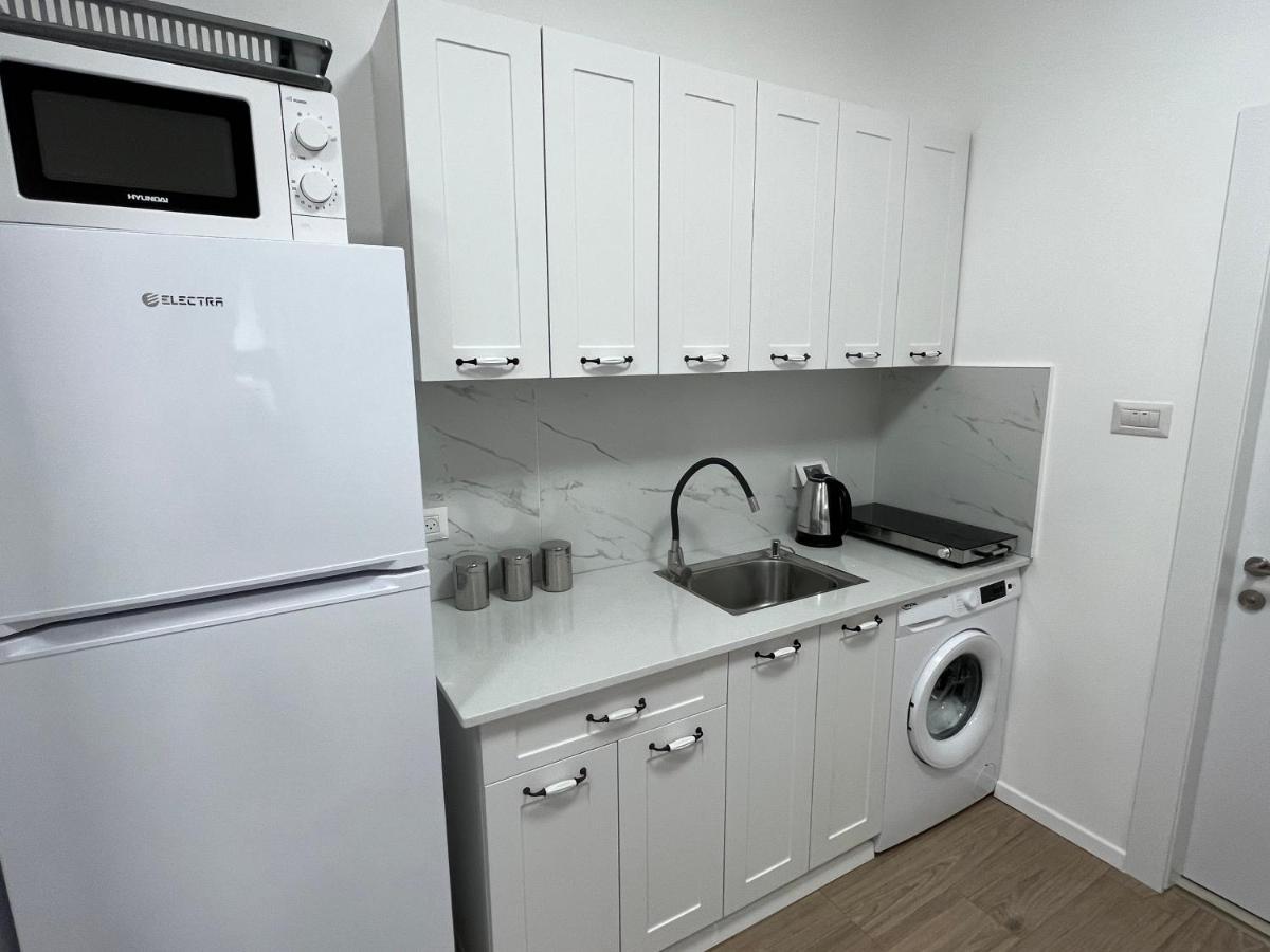 Adele Apartments Нетания Екстериор снимка