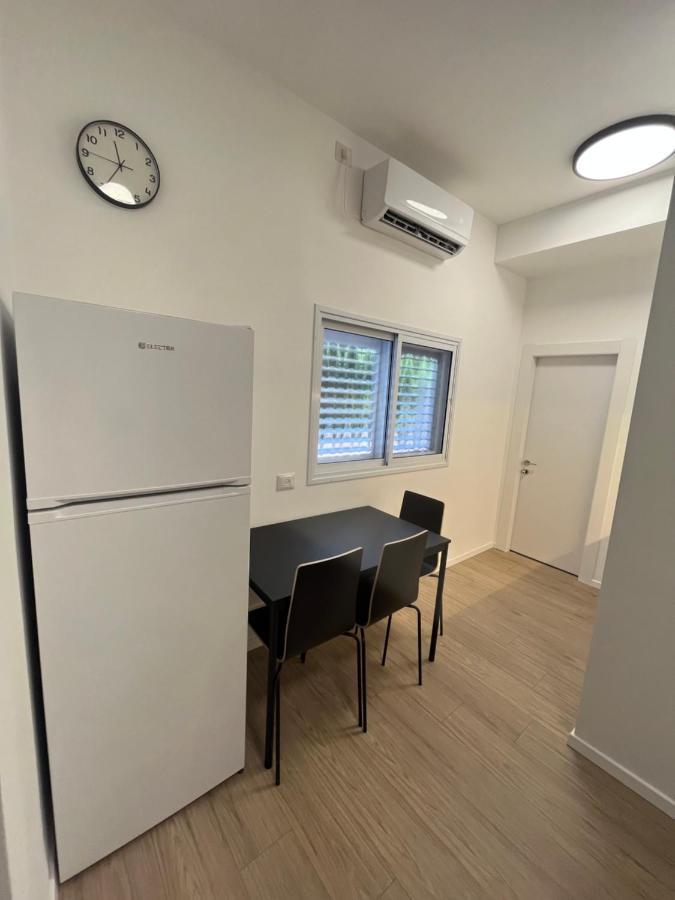 Adele Apartments Нетания Екстериор снимка